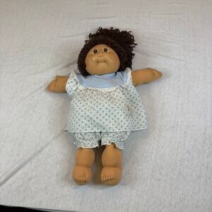 Vintage Cabbage Patch Kid Doll 1978-1982 xavier roberts with Blue Floral Outfit